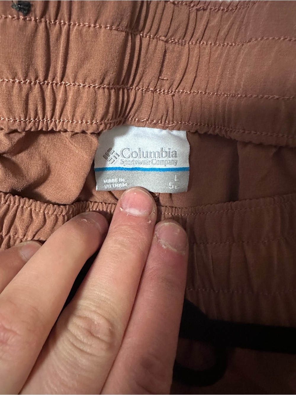 Columbia Rust Brown Elastic Waist Shorts - Picture 3 of 3